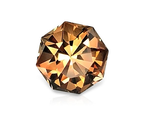 6.90 ct Champaign – Light Orange Oregon Sunstone with Schiller, rough from Dust Devil mine