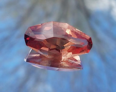 16.75 ct Oregon Sunstone, "The Horizon" Cut, rough from Spectrum mines